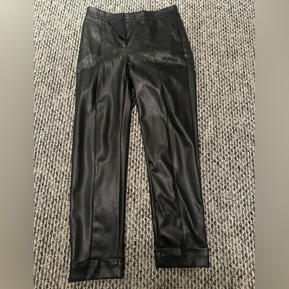 Ann Taylor size 0 Trendy Black Faux Leather Trousers